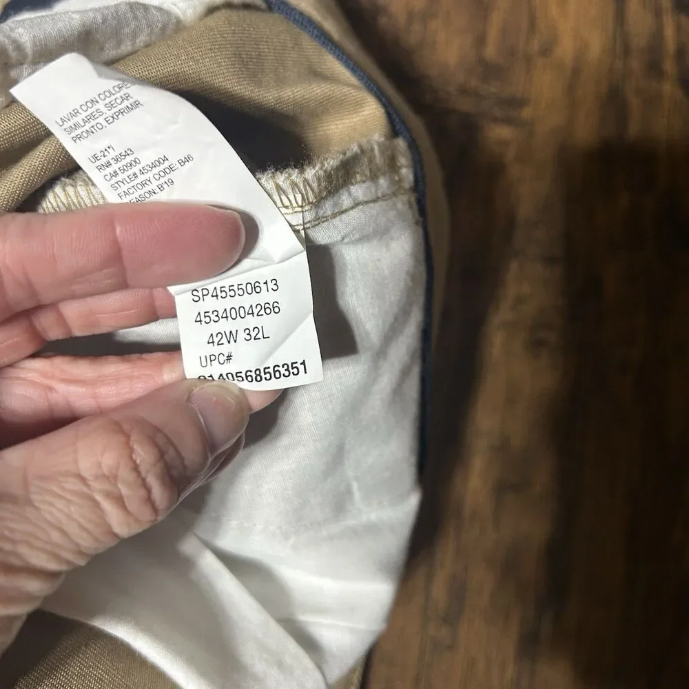 Izod American Chino Double Pleat 42x32 Classic Khaki Non Iron Cotton NWT Work